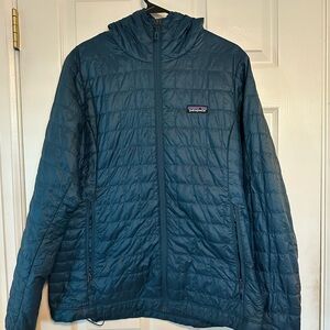 Patagonia nano puff hoody women’s large
